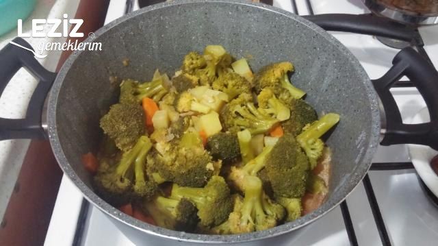 Lezzetli Brokoli Yemeği Tarifi
