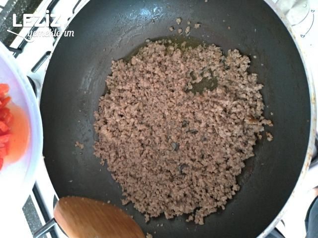 Kıymalı Menemen Tarifi