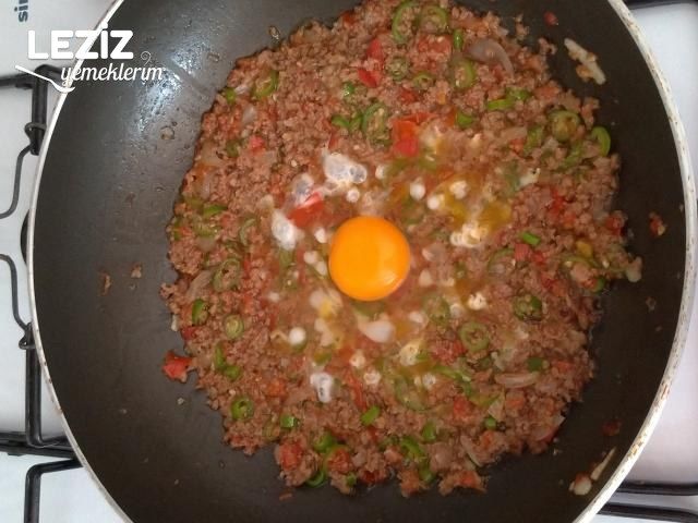 Kıymalı Menemen Tarifi