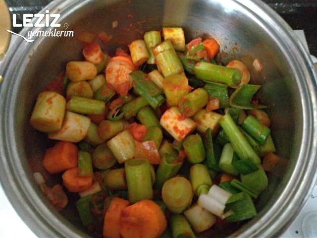 Havuçlu Zeytinyağlı Pırasa