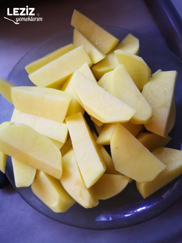 İzmir Köfte Nasıl Yapılır?