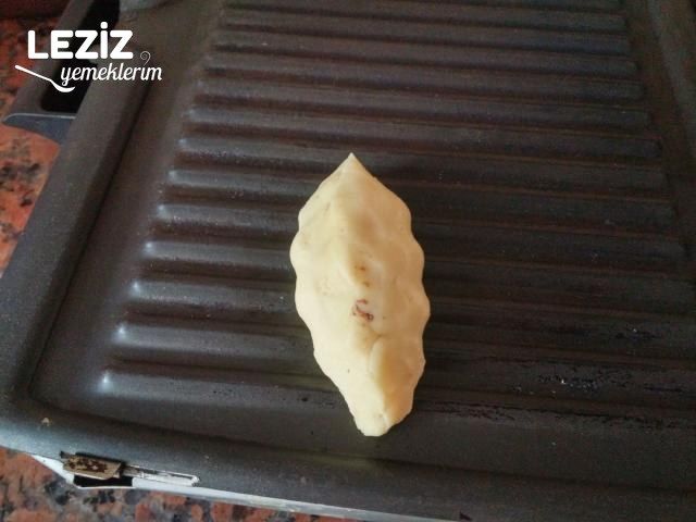 Çikolata Dolgulu Şekli Şahane Tırtıklı Kurabiye