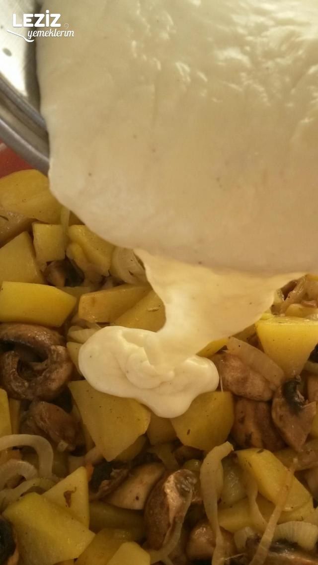 Beşamel Soslu Mantarlı Patates