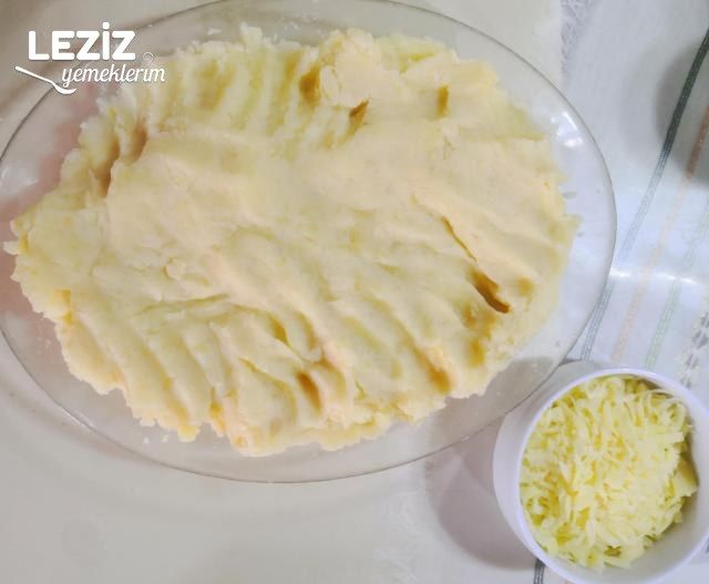 Kaşarlı Patates Topları