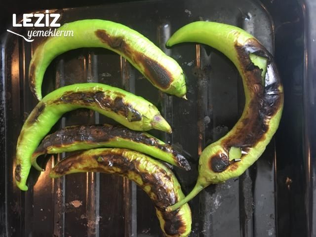 Köz Biber Salatası Tarifi