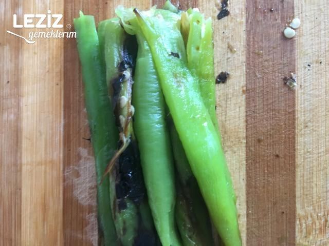Köz Biber Salatası Tarifi