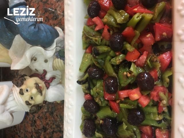 Köz Biber Salatası Tarifi