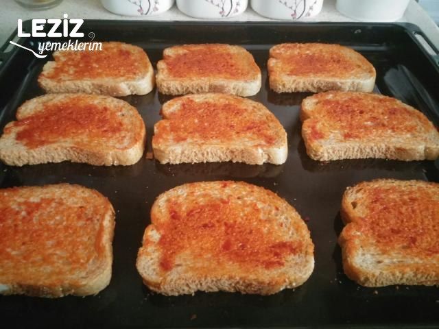 Nefis Kaşarlı Kıymalı Ekmekler