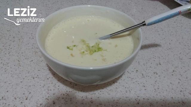 Tavuklu Yalancı Paça Çorbası Tarifi