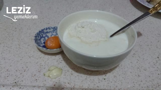 Tavuklu Yalancı Paça Çorbası Tarifi