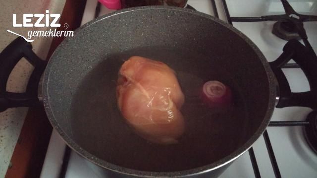 Tavuklu Yalancı Paça Çorbası Tarifi