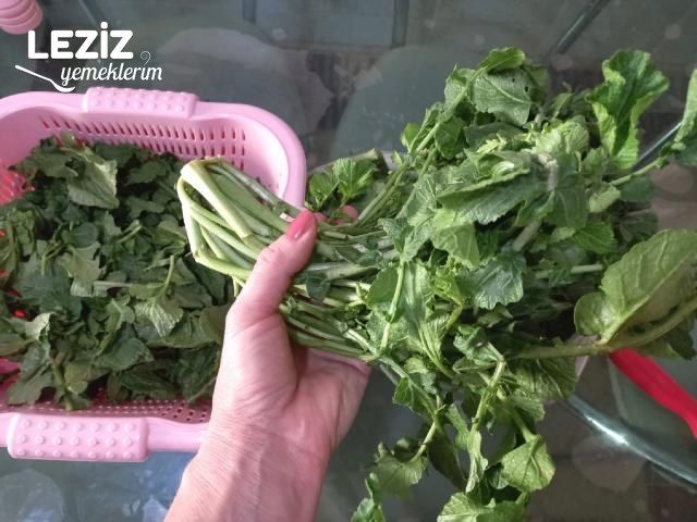 Hardal Otu Salatası