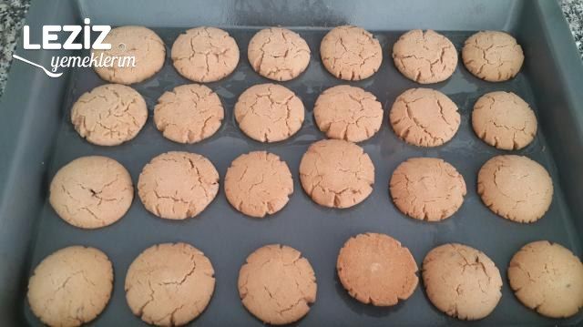 Reçelli Çikolatalı Kurabiye