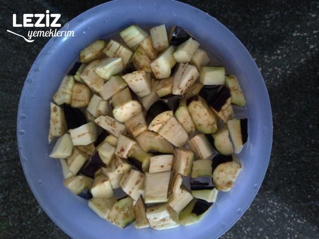 Fırında Baharatlı Patlıcan