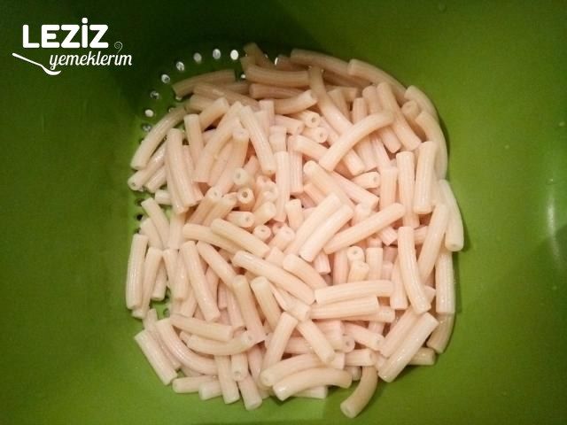 Mantı Tadında Nefis Yoğurtlu Makarna