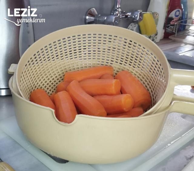 Sağlıklı Nefis Havuç Dolması Tarifi