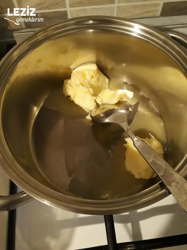 Fırında Beşamel Soslu Makarna Tarifi