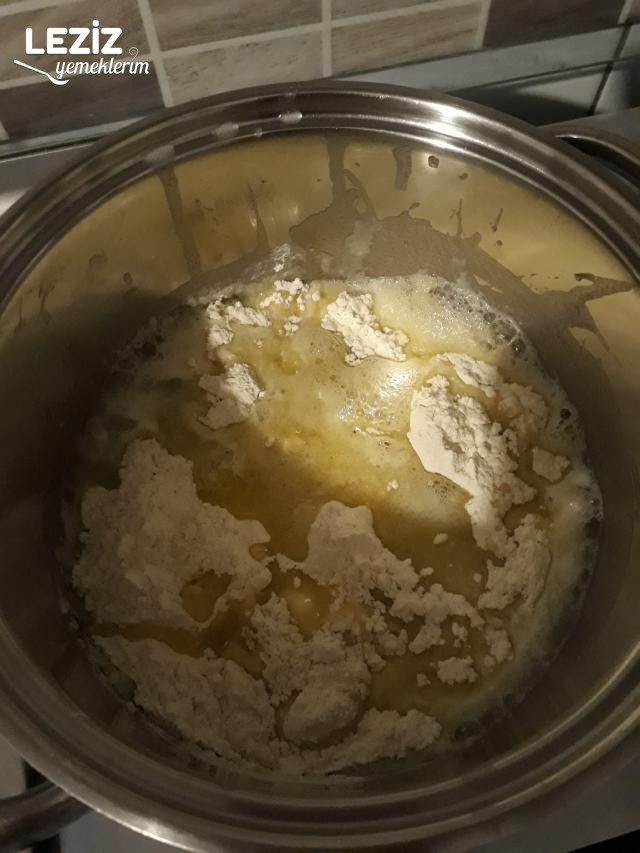 Fırında Beşamel Soslu Makarna Tarifi