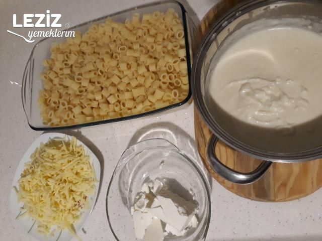 Fırında Beşamel Soslu Makarna Tarifi