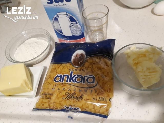 Fırında Beşamel Soslu Makarna Tarifi