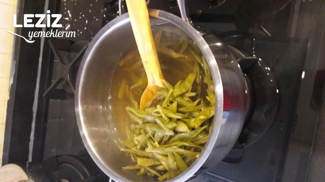 Kurutulmuş Yeşil Fasulye Kavurması Tarifi