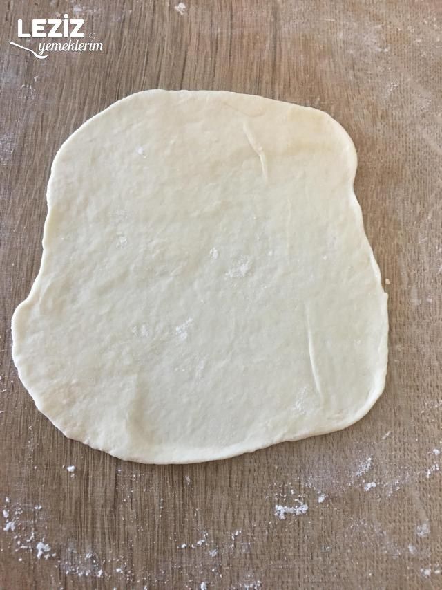 Tam Ölçülü Çiğ Börek Tarifi