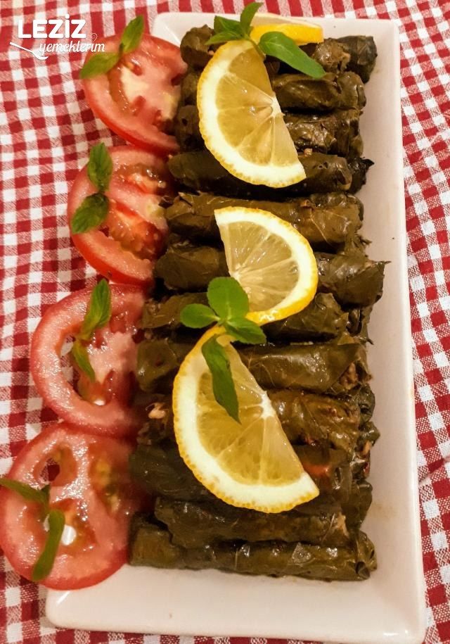 Zeytinyağlı Yaprak Sarması (Bütün Detaylarıyla)