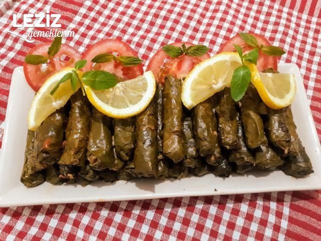 Zeytinyağlı Yaprak Sarması (Bütün Detaylarıyla)