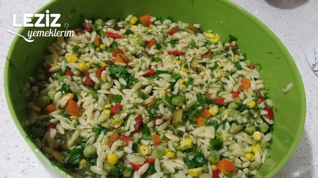 Muhteşem Gün Salatası (Kaşık Kaşık Yendi Bitti)