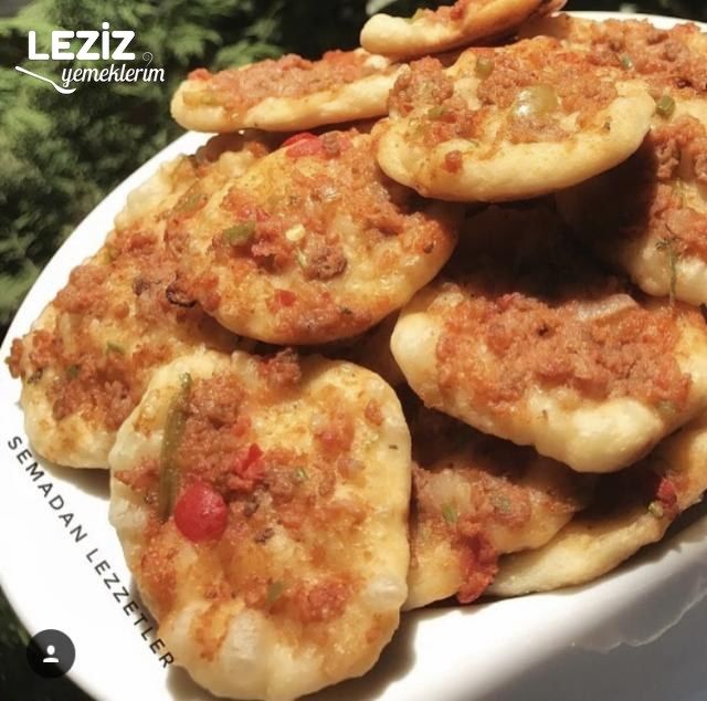 Kuş Gözü Lahmacun (Minik Lahmacun)