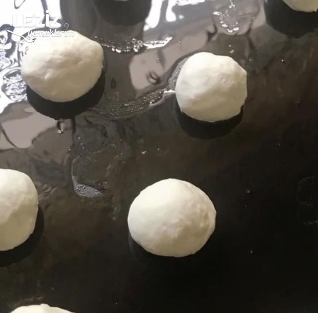 Kuş Gözü Lahmacun (Minik Lahmacun)
