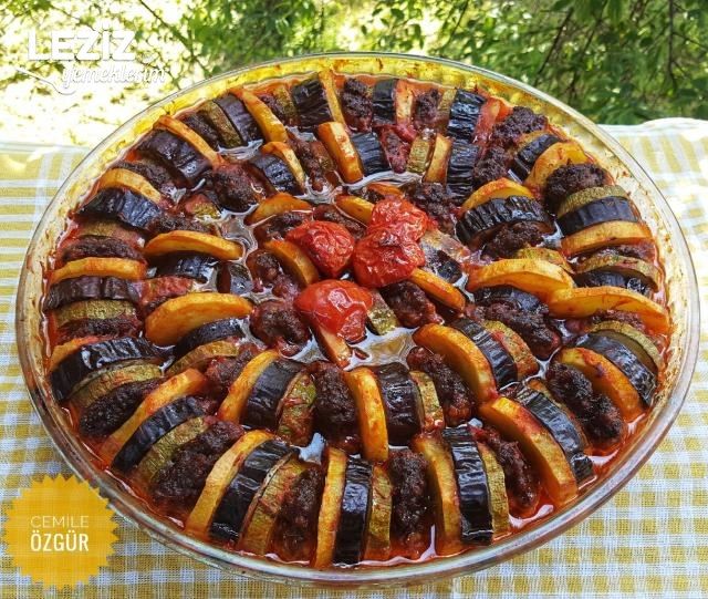 Fırında Kabaklı Patlıcanlı Köfte