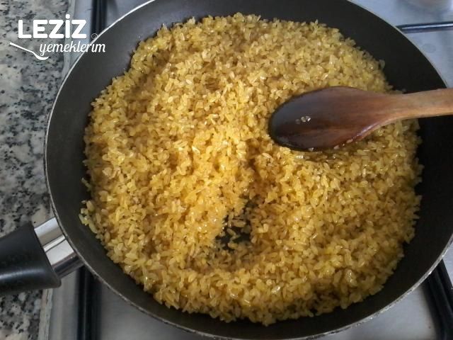 Bulgur Kavurması (Çerezlerin Yanına)