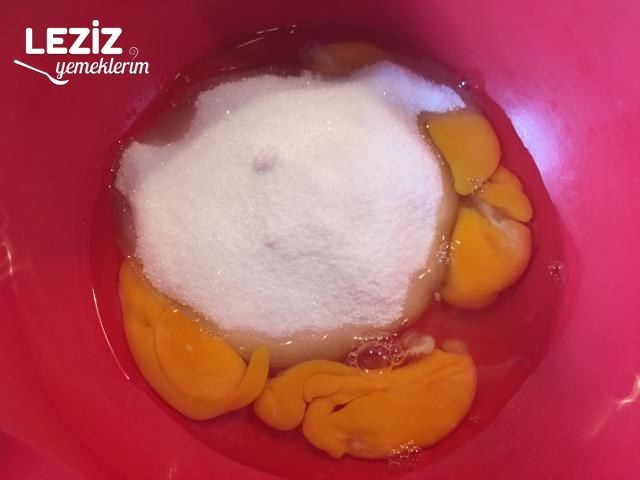 Tam Kıvamında Ağlayan Pasta