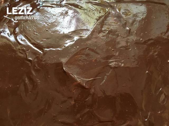 Tam Kıvamında Ağlayan Pasta