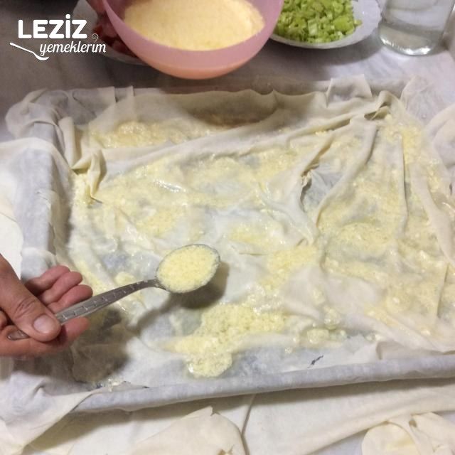 Menemenli Börek Tarifi