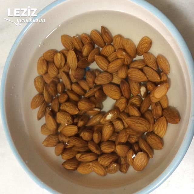 Evde Badem Sütü Yapımı Ve Faydaları Leziz Yemeklerim