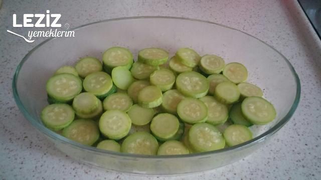 Beşamel Soslu Kıymalı Kabak Yemeği