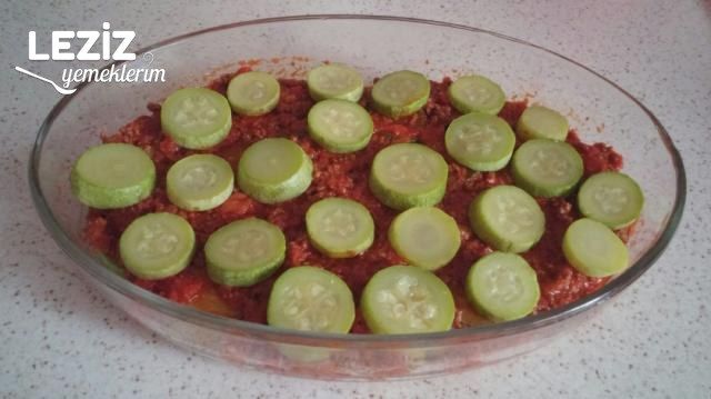 Beşamel Soslu Kıymalı Kabak Yemeği