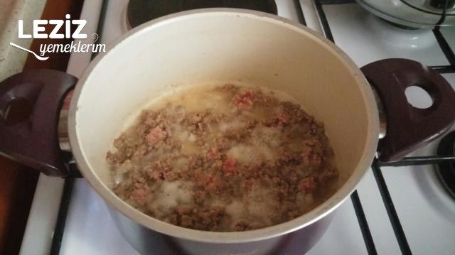 Beşamel Soslu Kıymalı Kabak Yemeği