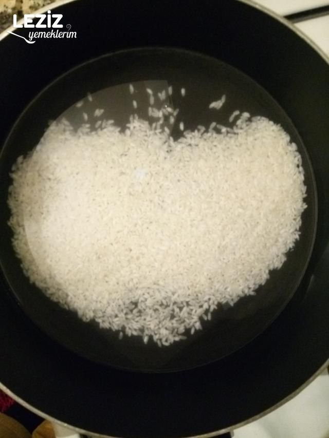 Tam Kıvamında Sütlaç Tarifi