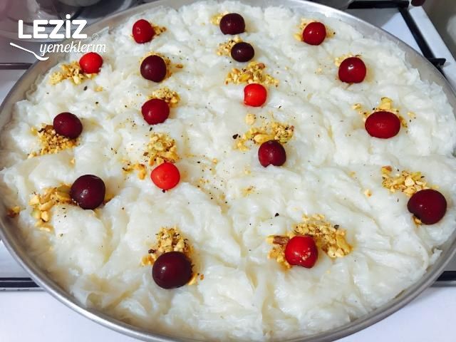 Güllaç Tarifi (Ramazanın Gülü)