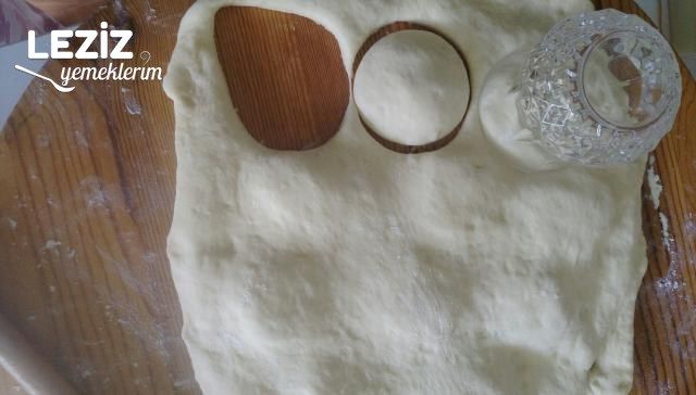 Mayalı Pizza Pişi (Ayrıntılı)