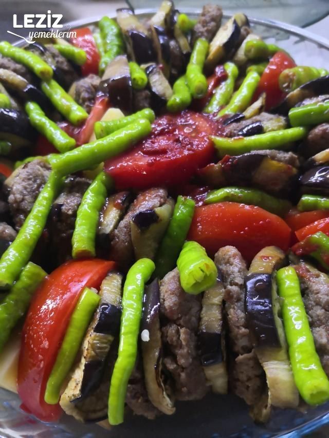 En Güzel Köfteli Patlıcan Kebabı Tarifi