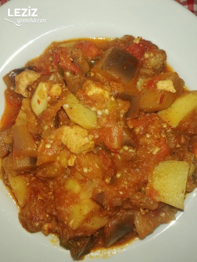 Tavuklu Patlıcan Yemeği