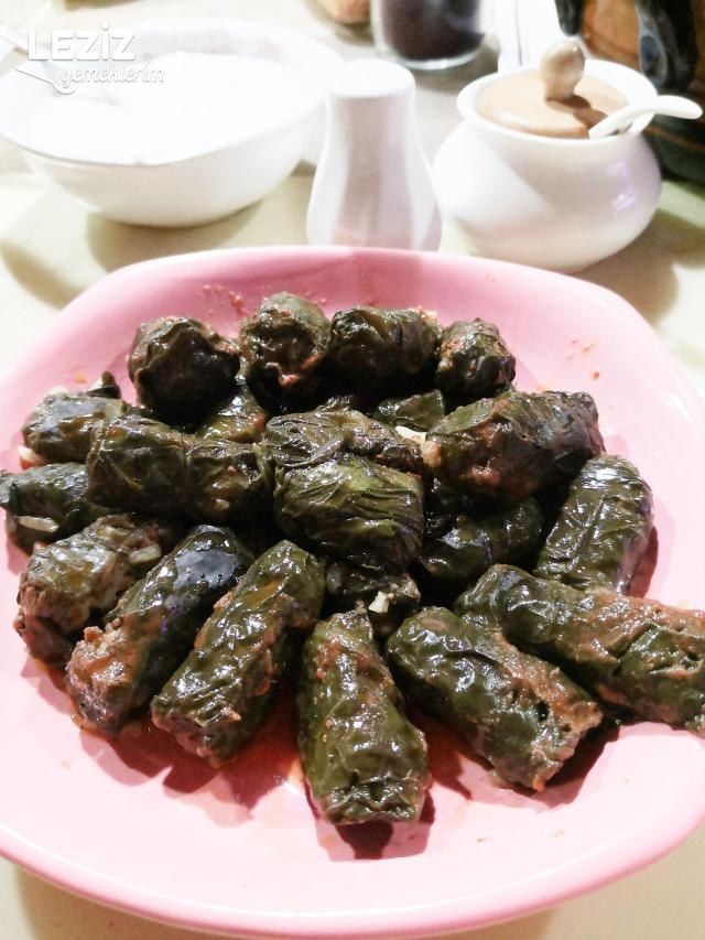 Güvecde Etli Pazı Sarması