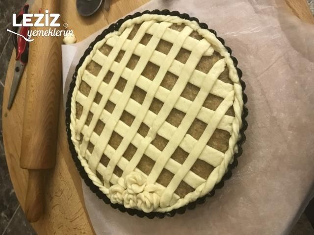 Ağızda Dağılan Elmalı Turta