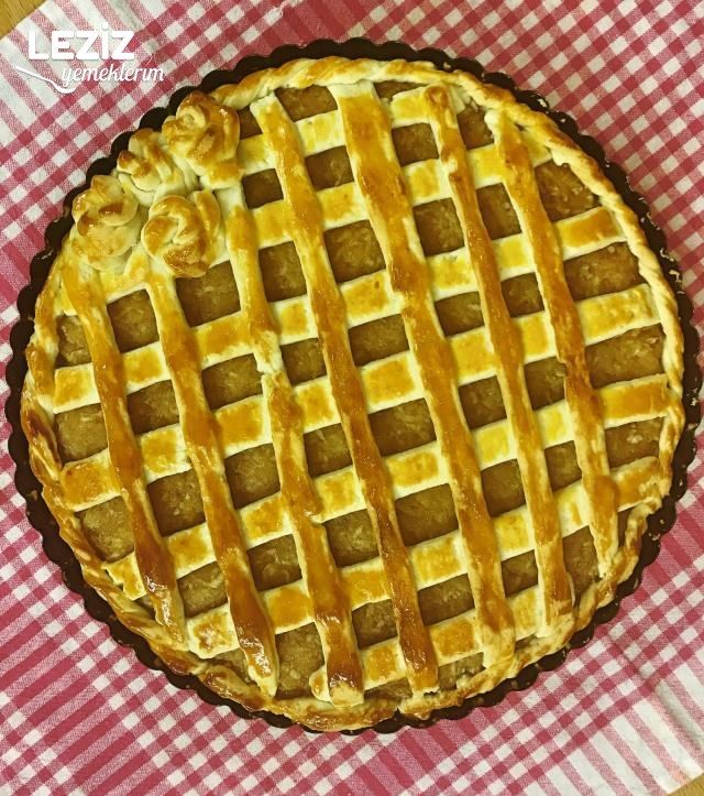 Ağızda Dağılan Elmalı Turta