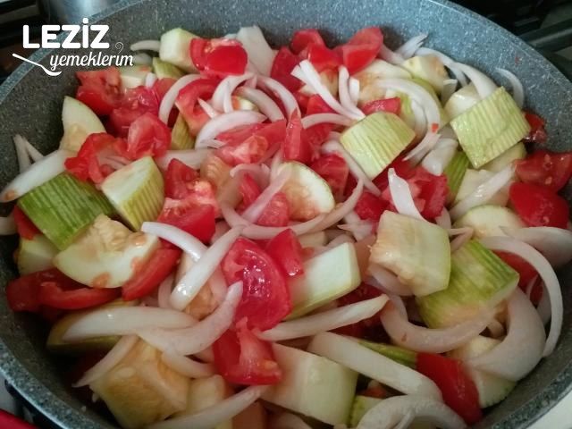 Nefis Zeytinyağlı Kabak Yemeği