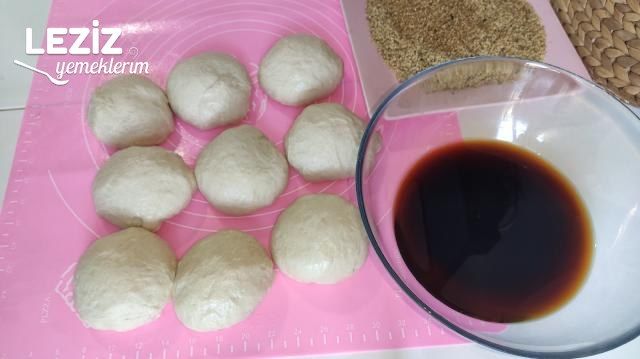 Pastane Lezzetinde Efsane Kaşarlı Simit Poğaça